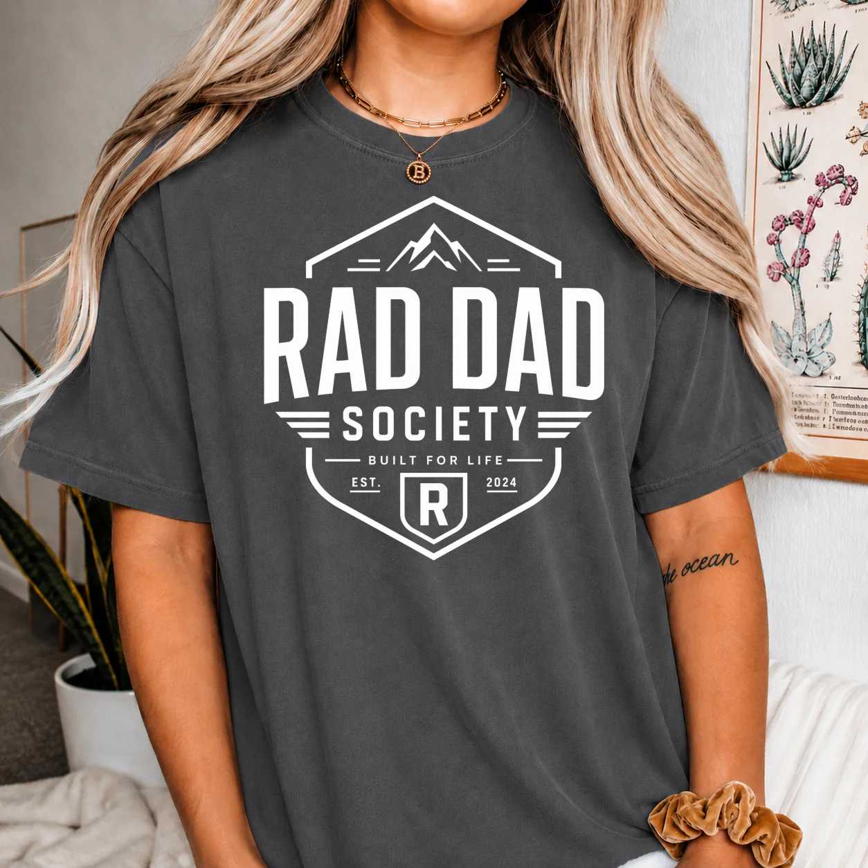 Modern Rad Dad Society T-Shirt for Fathers, Minimal Typography Graphic Tee Gift