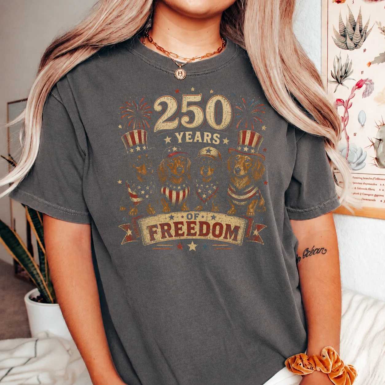 Patriotic Dachshund Shirt America 250 Celebration T-Shirt for Dog Lovers Independence Day Vintage Freedom Graphic Tee