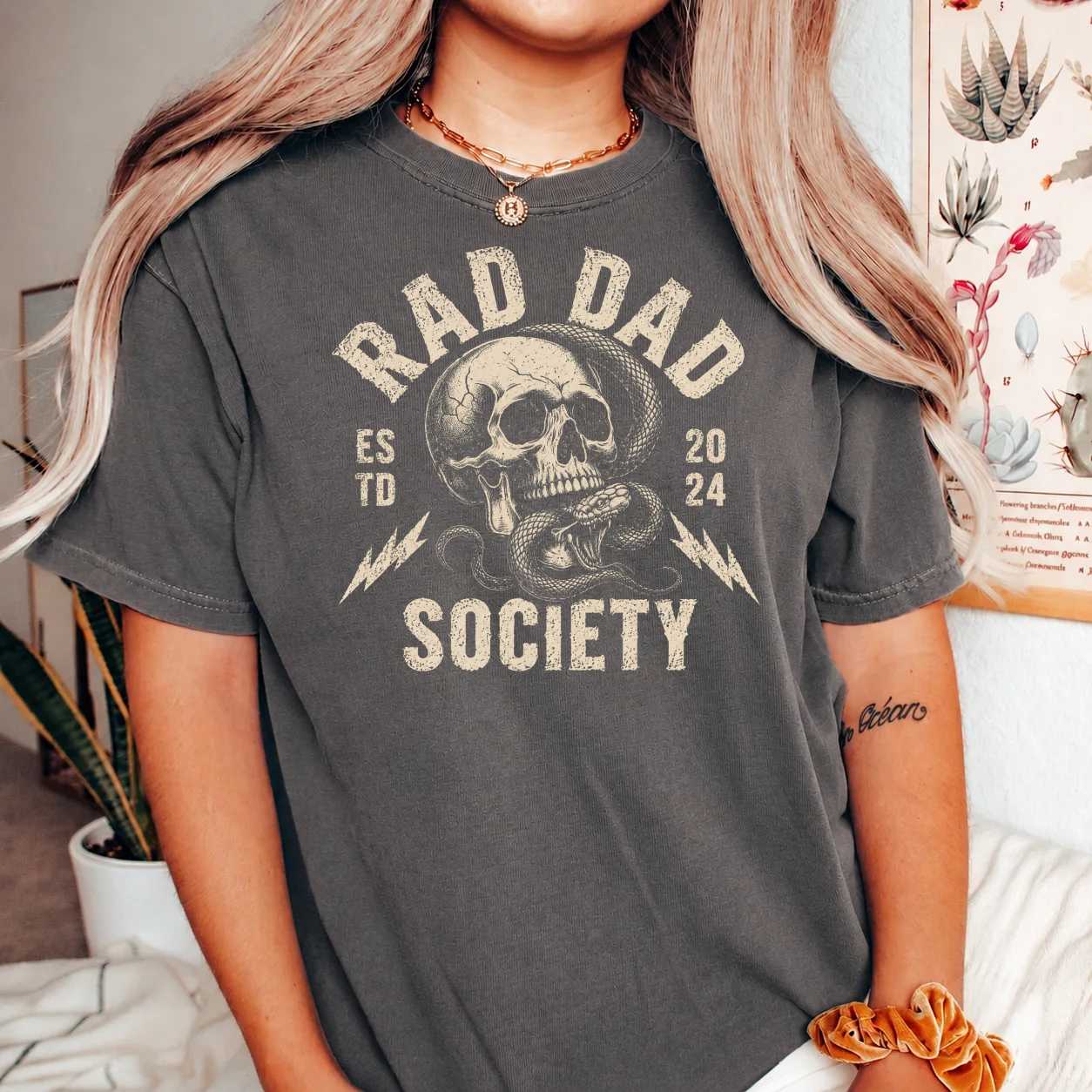 Rad Dad Society T-Shirt for Fathers, Vintage Skull and Snake Graphic Dad Shirt Gift for Father's Day