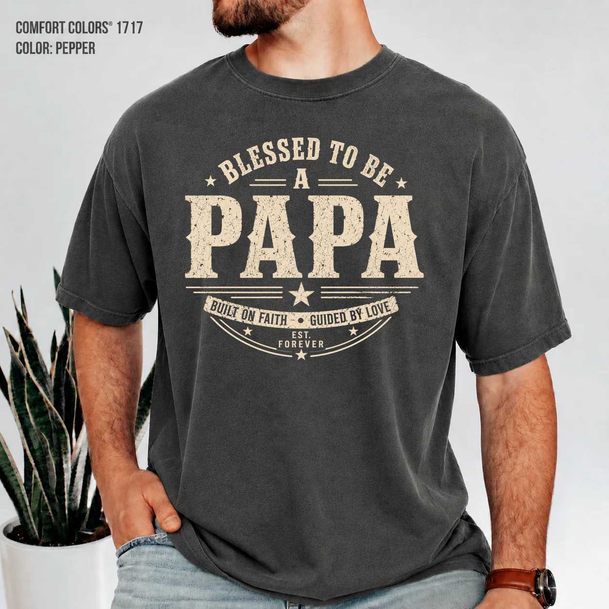 Vintage Papa Shirt for Fathers Day Gift Distressed Heritage Dad Graphic T-Shirt for Proud Fathers