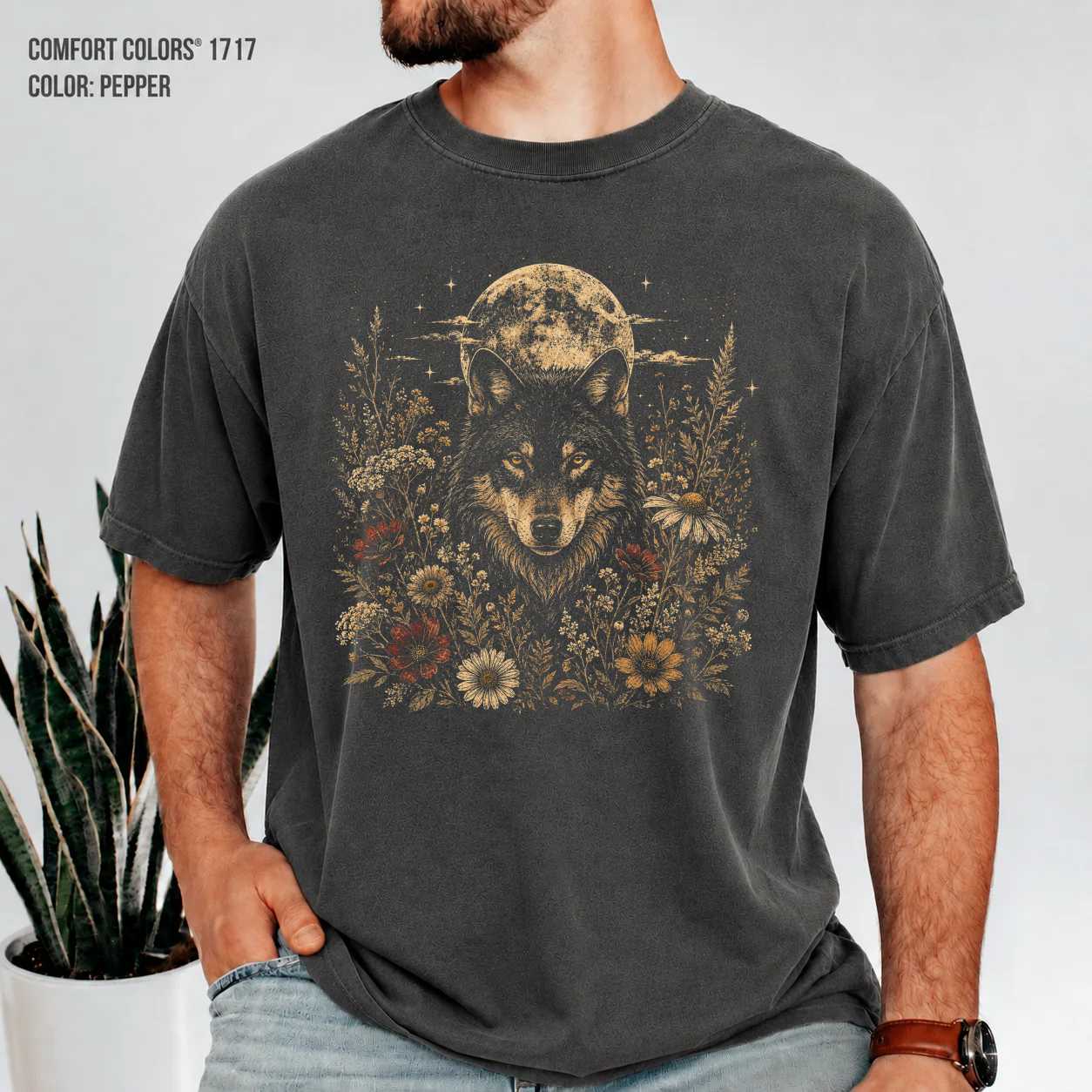 Vintage Wolf Moon Floral Graphic T-Shirt for Women, Boho Wildlife Nature Lover Casual Tee