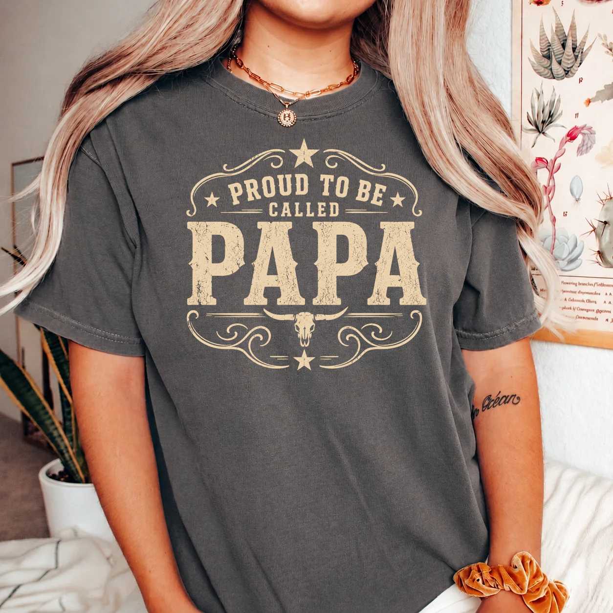 Western Papa Graphic T Shirt Rustic Fathers Day Gift for Proud Family Men