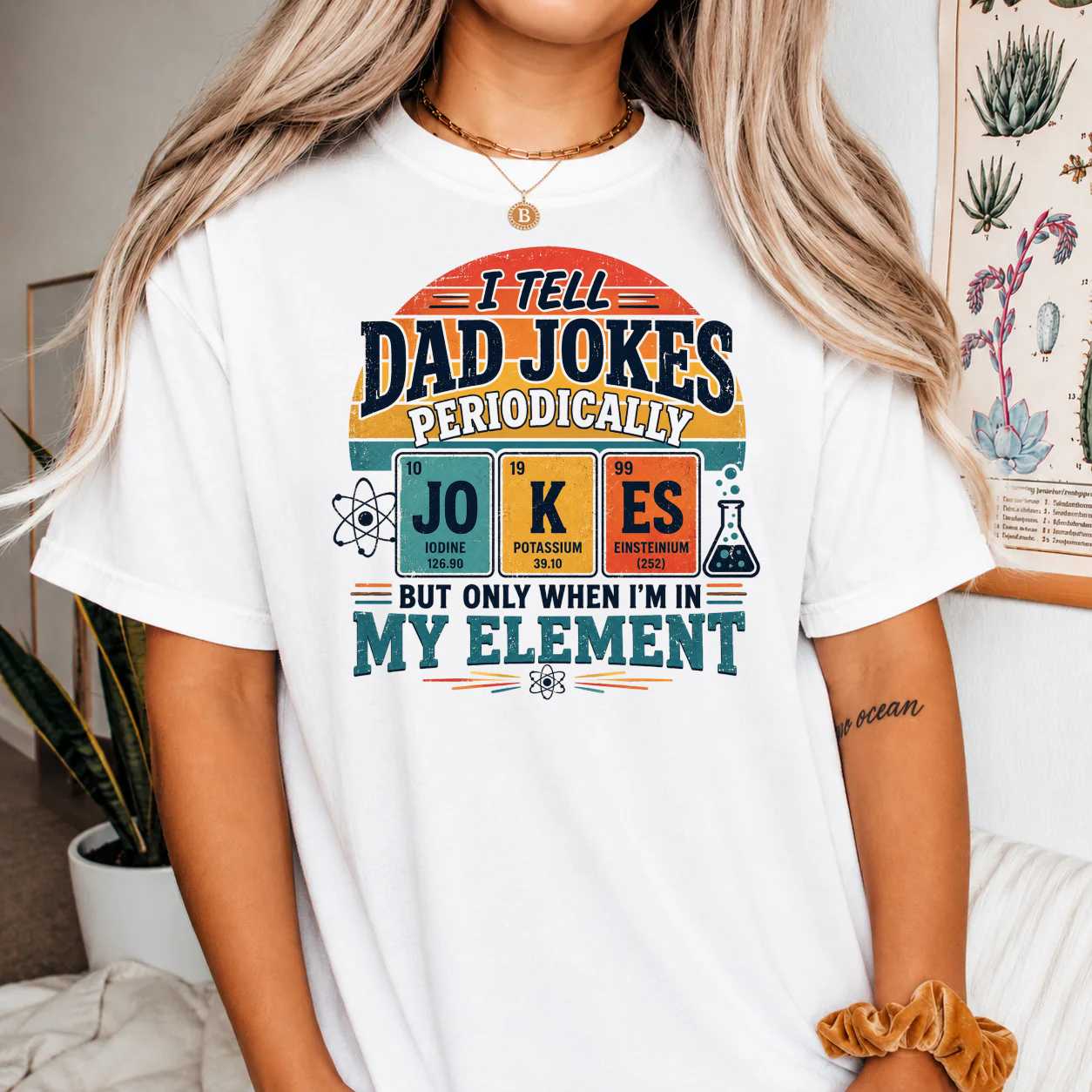 I Tell Dad Jokes Periodically Science Pun T-Shirt for Men Funny Father's Day Gift Tee