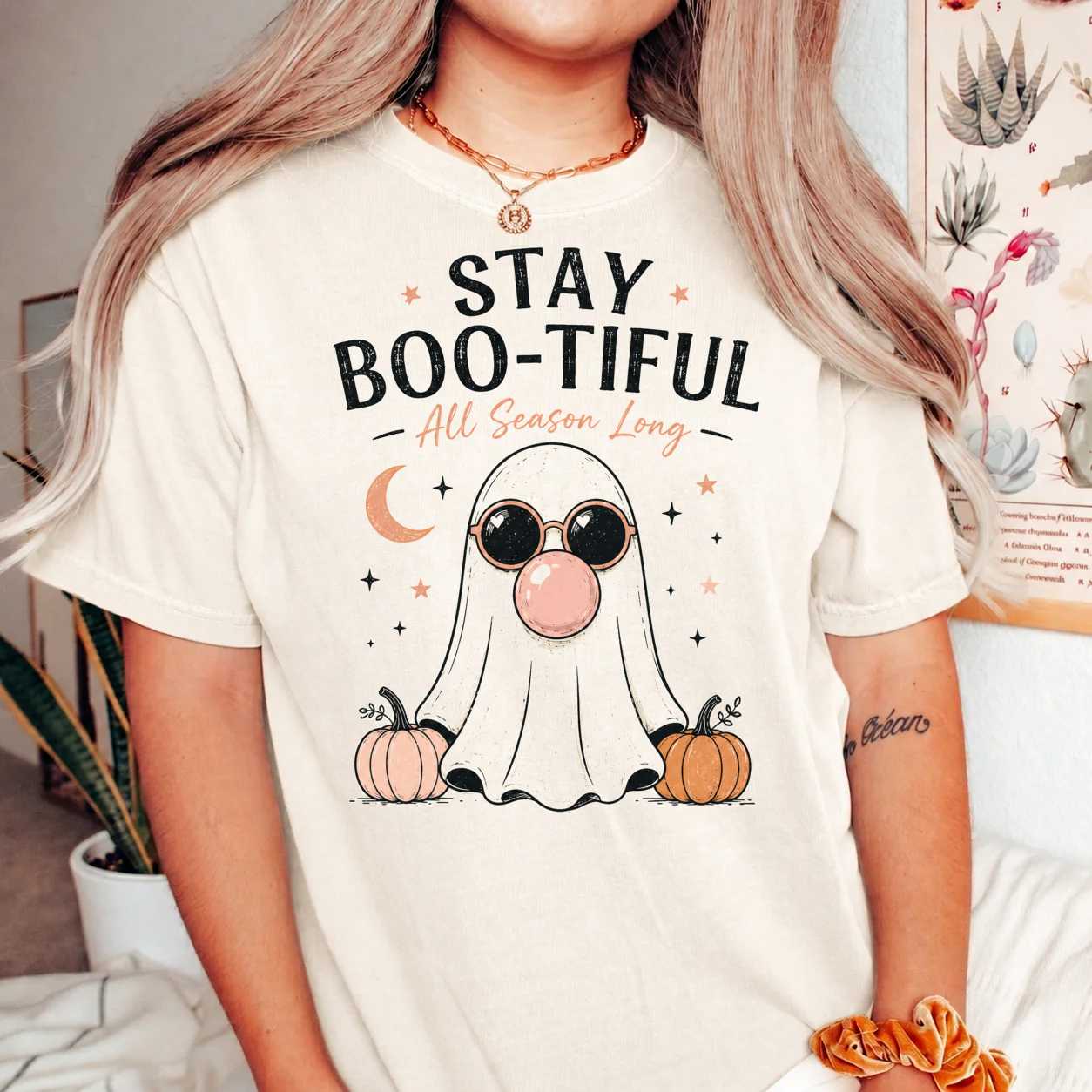 Stay Boo-tiful Ghost T-Shirt for Women Trendy Halloween Bubblegum Design Cute Fall Graphic Tee